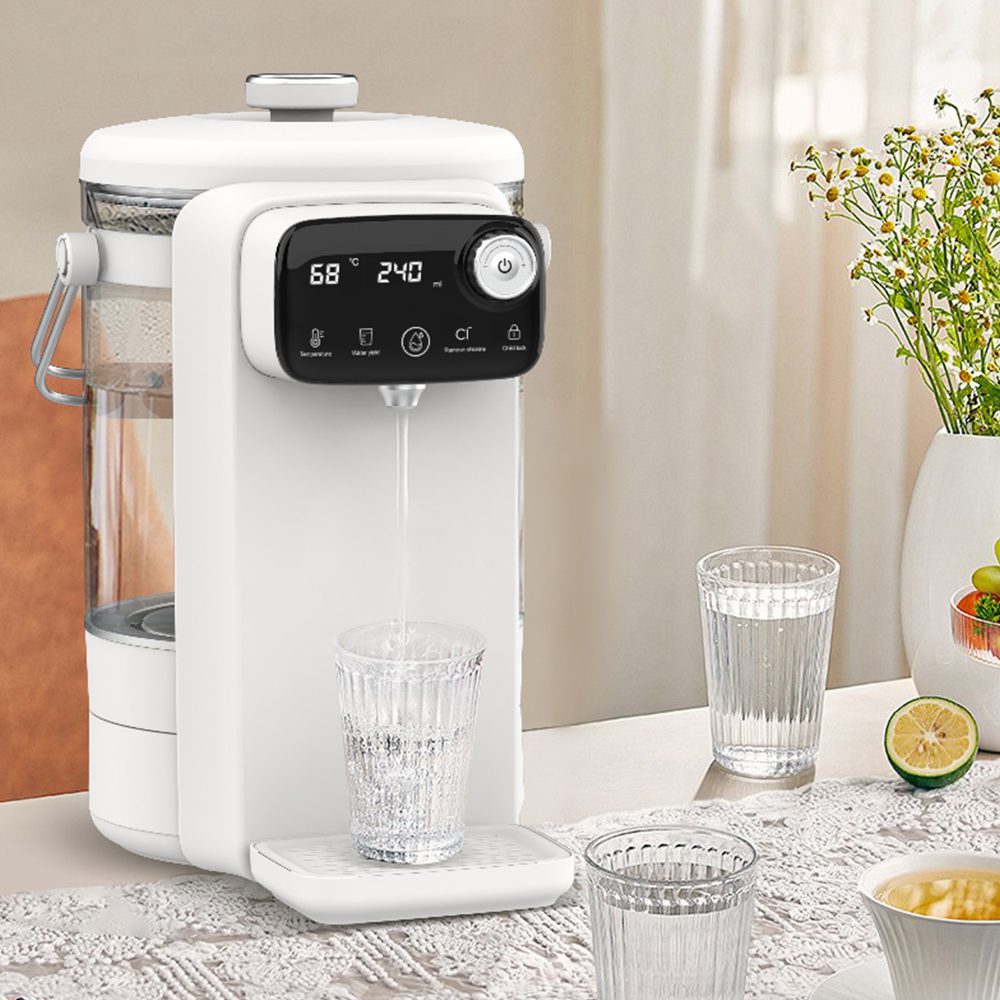 QualiOne Electric Kettle